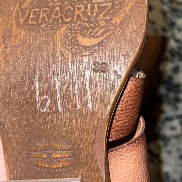 ✨NWOT✨Veracruz Rinjani Mules Sz. 39✨ - Picture 4 of 5